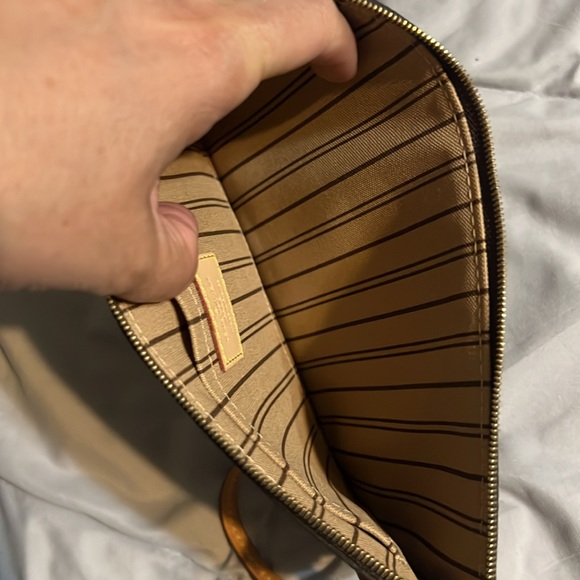 Louis Vuitton Monogram Nevderfull Wristlet - Picture 7 of 8